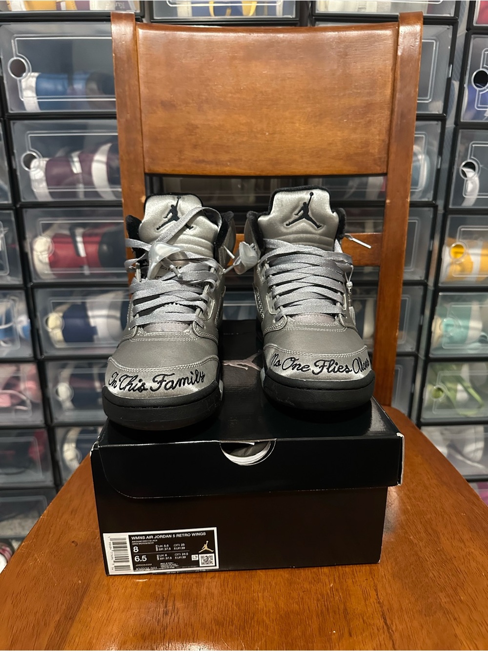 Authentic Air Jordan Women’s Retro Wings Sneakers size 8 Like New Worn Once.
